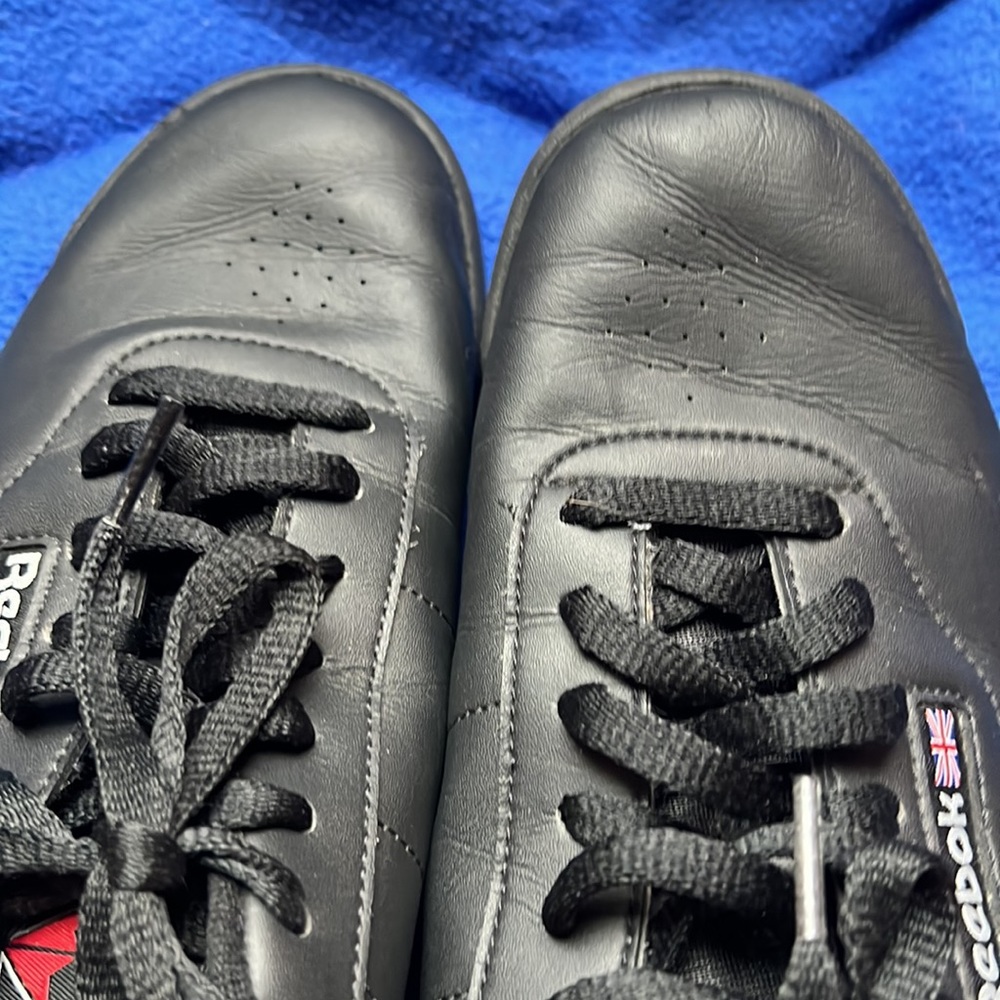 Women’s Reebok classic black size ten - Picture 6 of 8